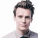 Un pilote pour Jonathan Groff